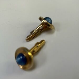Great Father’s Day gift. Mens cufflinks, blue stone. Retro Vintage.